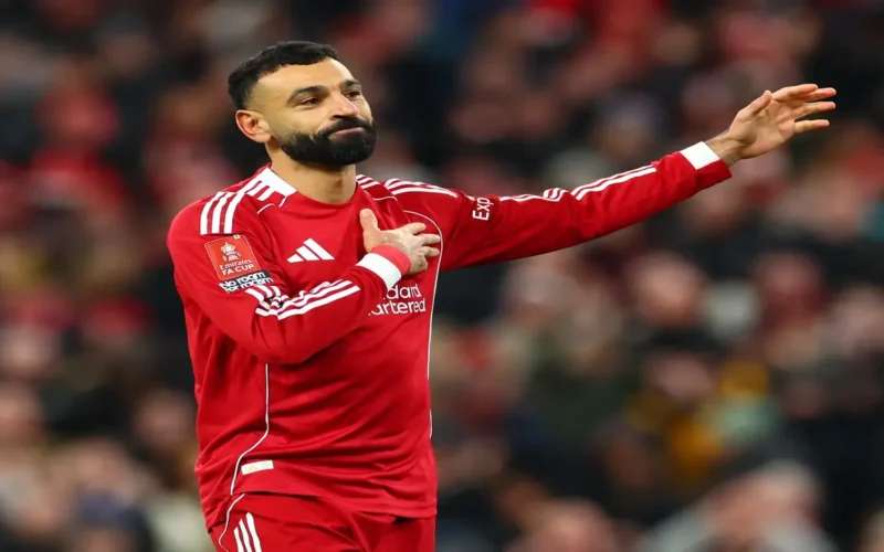 الكشف عن وجهتين محتملتين لمحمد صلاح عقب اقتراب رحيله من نادي ليفربول